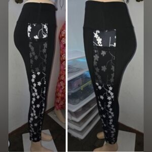 Black Floral Side-Panel/pockets Leggings